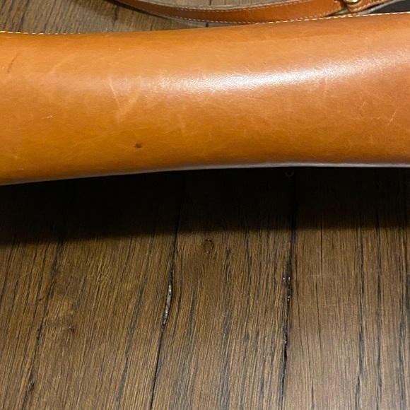 Dooney & Bourke Crossbody Bag - Picture 8 of 9